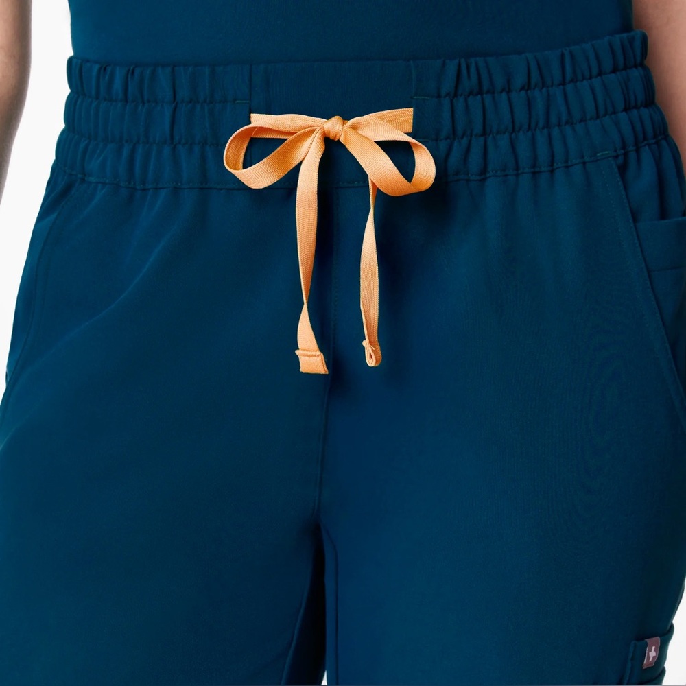 Uman Relaxed Jogger Scrub Pants - Picture 5 of 7